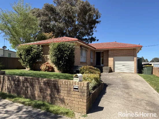 300 Peisley Street, Orange, NSW 2800