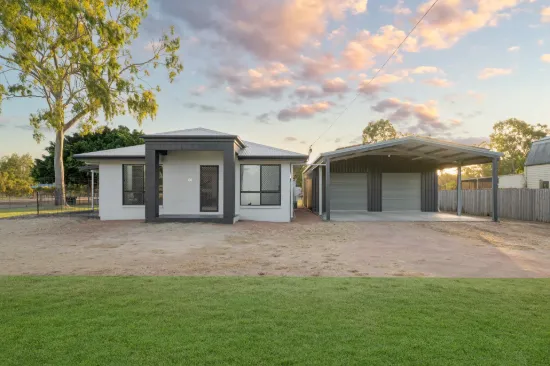 301 Kelso Drive, Kelso, Qld 4815