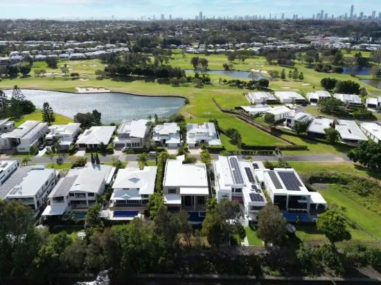 3028 The Boulevarde, Benowa QLD 4217-Image