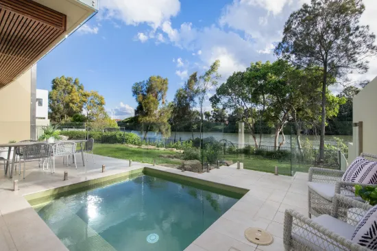 3033B The Boulevard, Benowa, Qld 4217