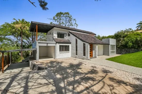 304 Chapel Hill Road, Chapel Hill, Qld 4069