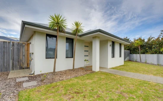 308 Peelwood Parade, Halls Head, WA 6210 - For Rent