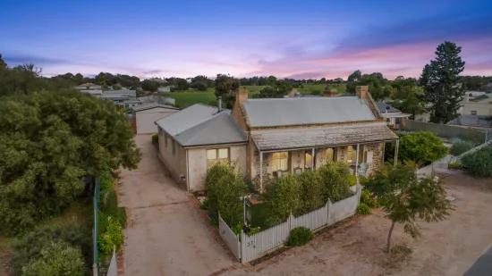 31 Bay Road, Moonta Bay, SA 5558