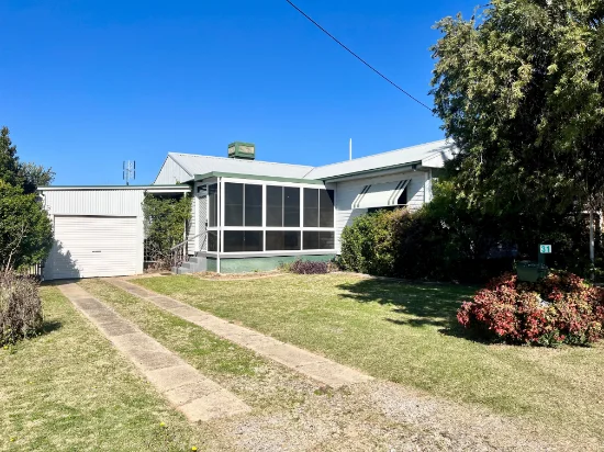 31 Bell St, South Tamworth, NSW 2340