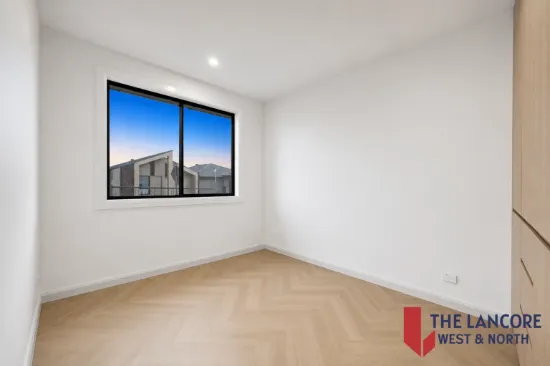 31 Burrawang Loop, Mickleham, Vic 3064-Image