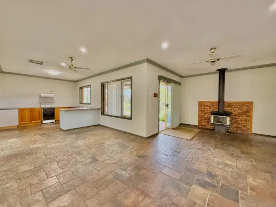31 Byrne Close, Young, NSW 2594-Image