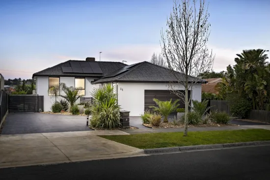 31 Clifton Road, Greenvale, Vic 3059