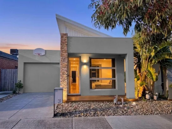 31 Dahlia Crescent, Mickleham, Vic 3064