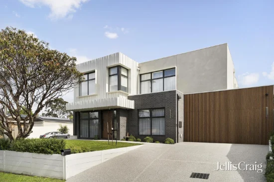 31 De Havilland Avenue, Strathmore Heights, Vic 3041