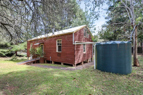 31 Dowling Street, Bendoc, Vic 3888
