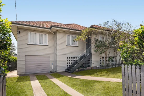 31 Hamilton Road, Wavell Heights, Qld 4012