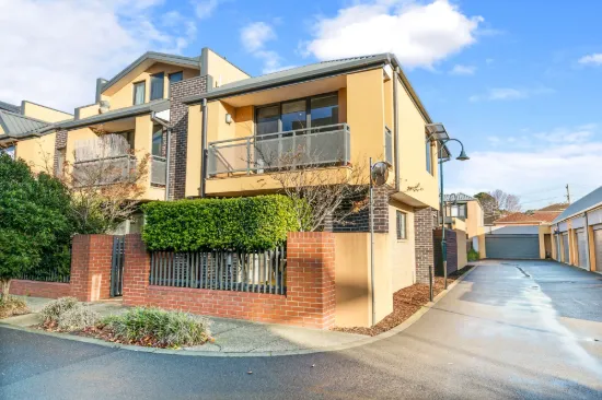 31 Heath Drive, Glen Huntly VIC 3163-Image