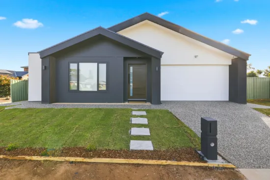31 Horseshoe Circuit, Bacchus Marsh, Vic 3340