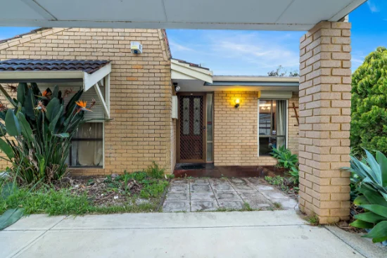 31 Huggins Road, Thornlie, WA 6108 - For Sale