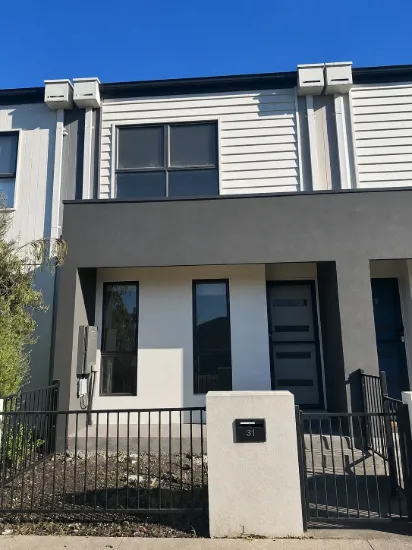 31 Hunt Way, Pakenham, Vic 3810