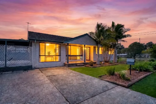 31 Kathleen White Crescent, Killarney Vale, NSW 2261