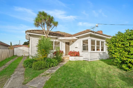 31 Kendall Street, Ringwood, Vic 3134 - For Rent