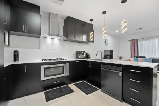 31 Lewisham Vista, Success, WA 6164