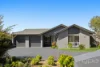 31 Manchester Drive, Sydenham, Vic 3037