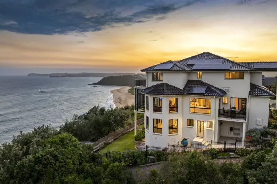 31 North Scenic Road, Forresters Beach, NSW 2260