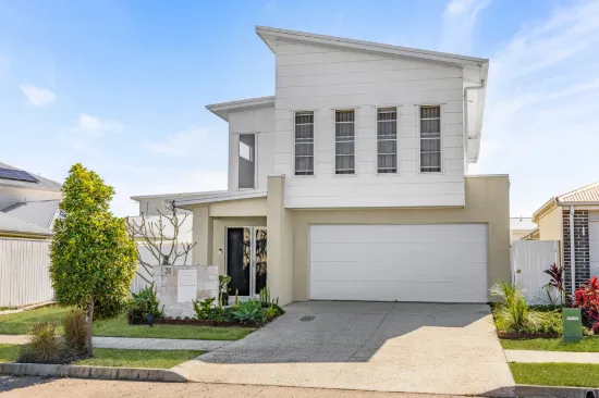 31 North Village Drive, Nirimba, Qld 4551