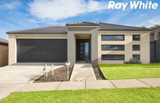 31 Obrien Parade, Pakenham VIC 3810-Image