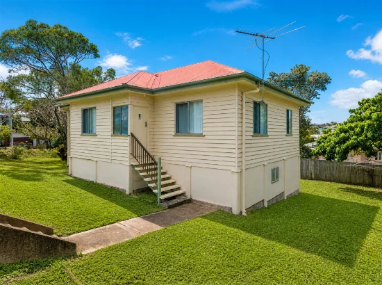 31 Porteous Drive, Seven Hills, Qld 4170