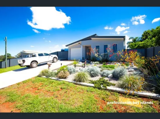 31  Roebuck Road, Russell Island, Qld 4184