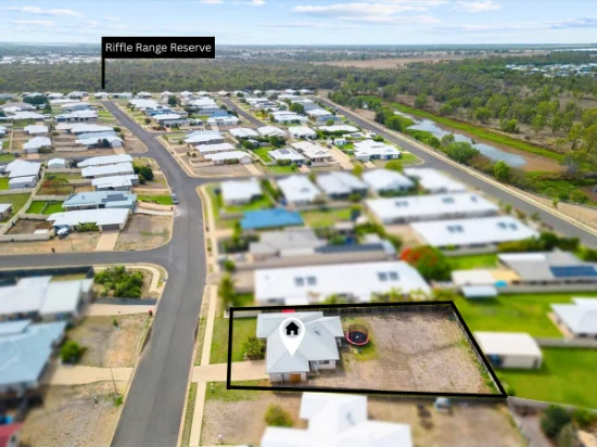 31 Scenic Drive, Emerald, Qld 4720 - For Rent