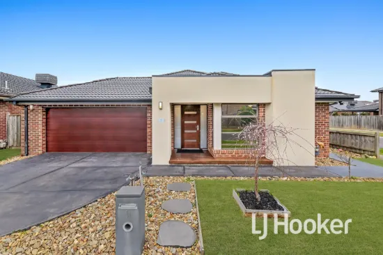 31 Simmental Drive, Clyde North, Vic 3978