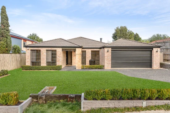 31 Streeton Way, Berwick, Vic 3806