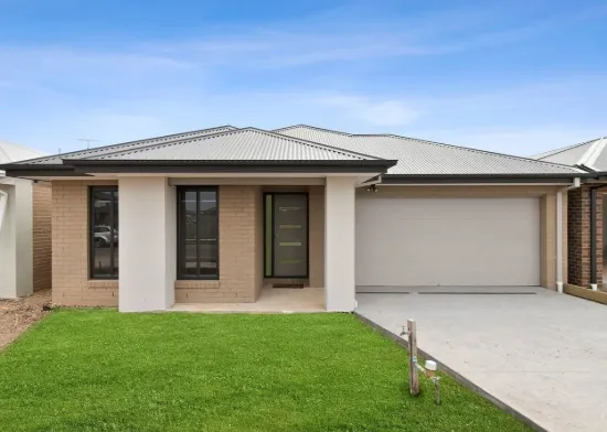 31 Sunlight Circuit, Lara, Vic 3212