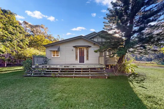 310 Bishop Road, Beachmere, Qld 4510