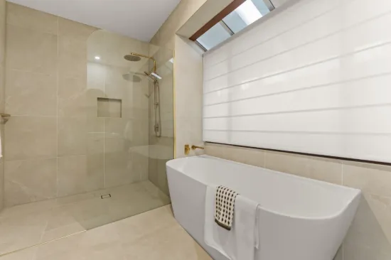 3105 Riverleigh Drive, Hope Island, Qld 4212-Image