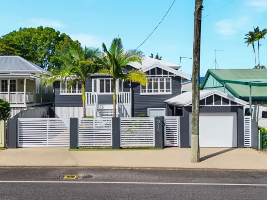 316 Pease Street, Edge Hill, Qld 4870