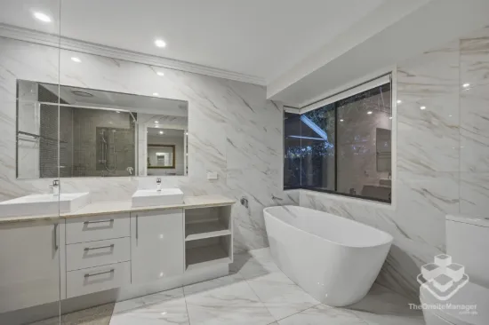 3170 Riverleigh Drive, Hope Island, Qld 4212-Image