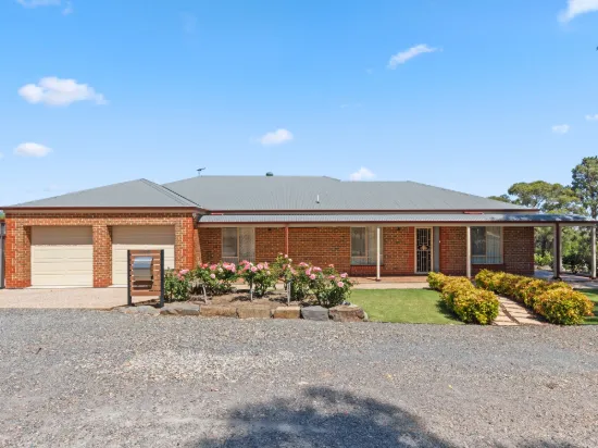 318 Pimpala Road, Woodcroft, SA 5162