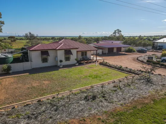 318 Scenic Drive, Napperby, SA 5540