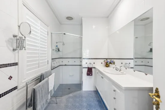 3187 Riverleigh Drive, Hope Island, Qld 4212-Image