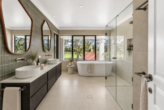 3192 Riverleigh Drive, Hope Island, Qld 4212-Image