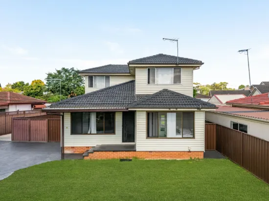 32 & 32a Waratah Avenue, Casula, NSW 2170