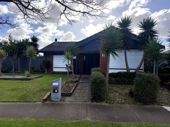 32 Aitken Drive, Delahey, Vic 3037