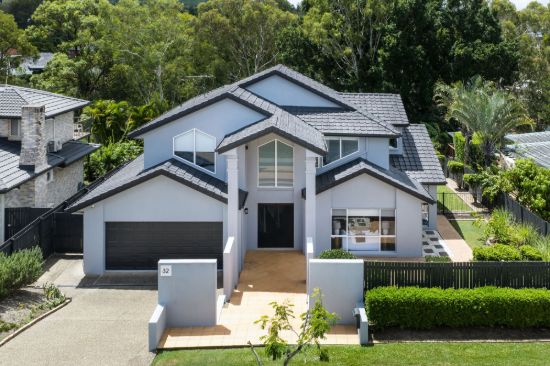 32 Amersham Crescent, Carindale QLD 4152-Image