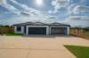 32 Ayesha Avenue, Melton South, Vic 3338
