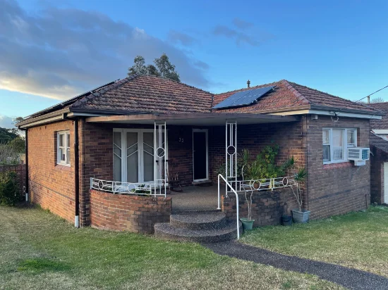 32 Bungalow Road, Peakhurst NSW 2210-Image