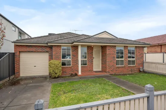 32 Cameron St, Airport West, Vic 3042