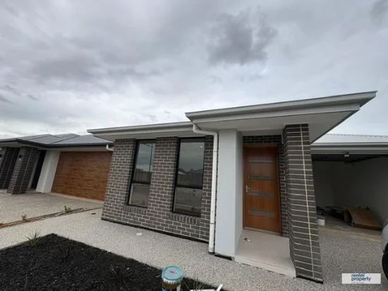 32 Dhilba Crescent, Andrews Farm, SA 5114