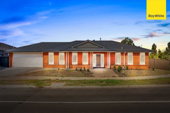 32 Diamond Parade, COBBLEBANK VIC 3338-Image