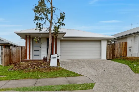 32 Dominique Way, Flinders View, Qld 4305