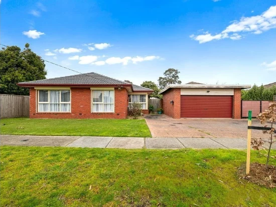 32 Duff Street, Cranbourne, Vic 3977